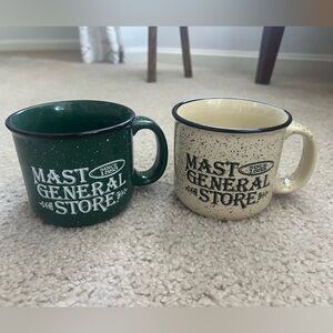 Set of 2 Mast General Store Campfire Mugs – Enamelware Speckled Green & Cream